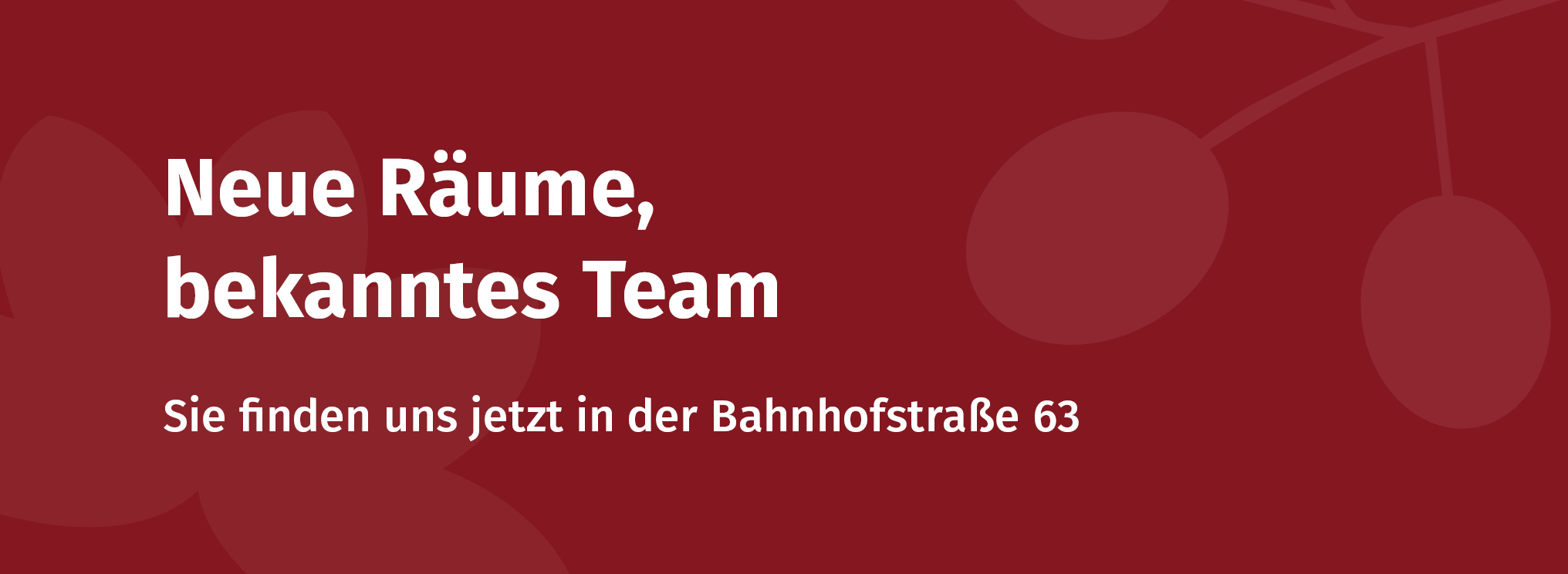 extbotschaft von Abendrot Bestattungen auf rotem Hintergrund: 'Neue Räume, bekanntes Team. Sie finden uns jetzt in der Bahnhofstr. 63.'